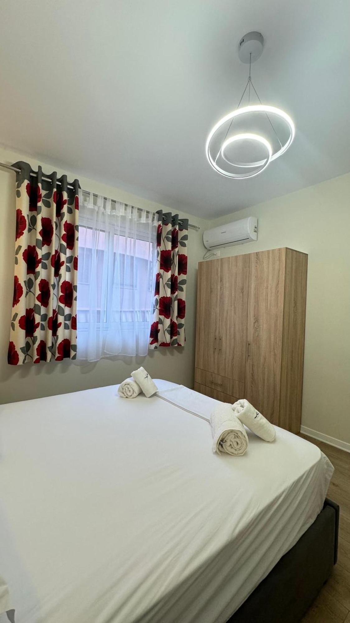 Charming Comfort Apartment Тирана Экстерьер фото