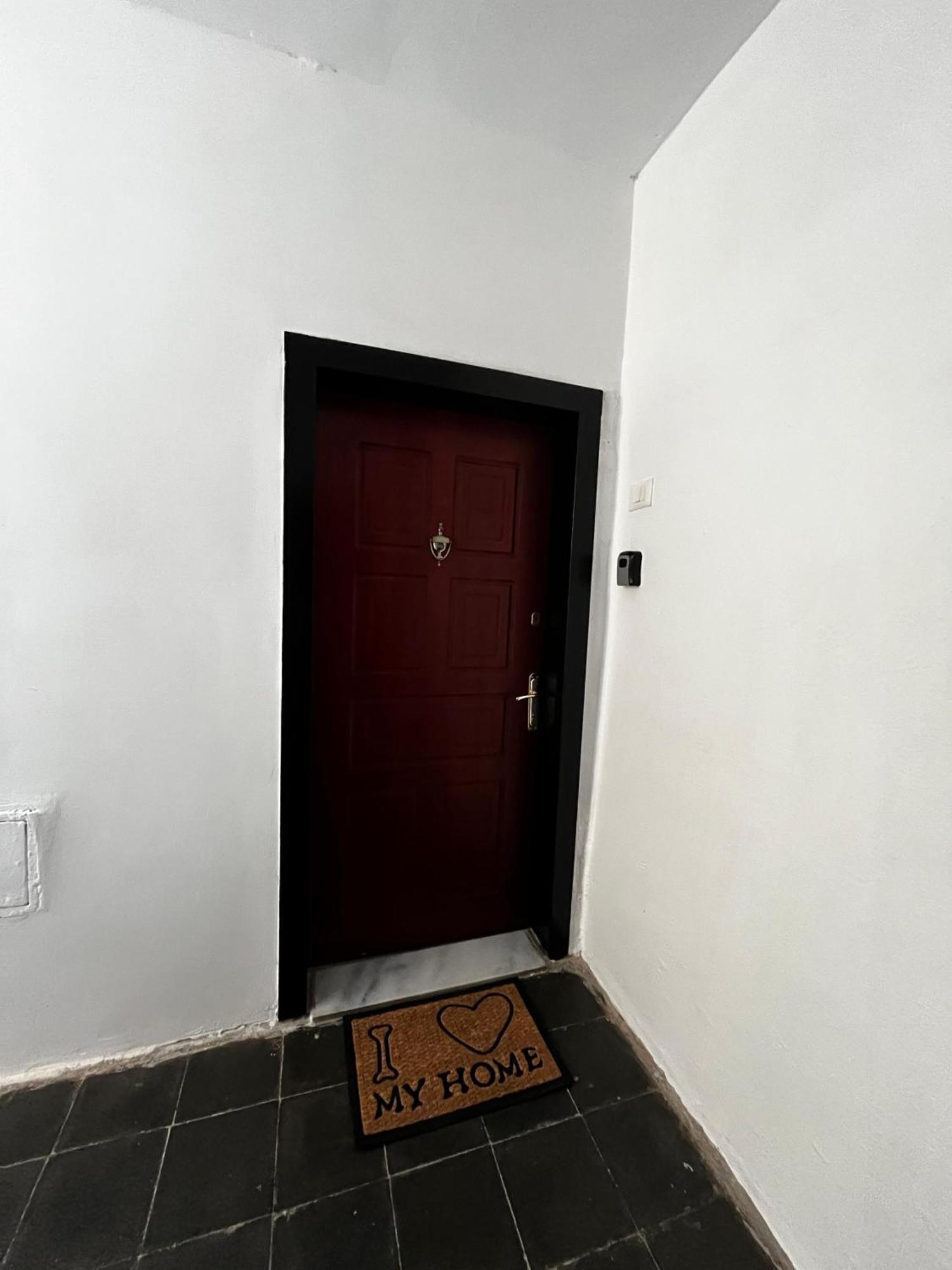 Charming Comfort Apartment Тирана Экстерьер фото